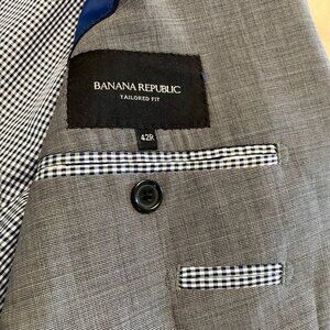 Banana Republic Tailored Fit Gray Sport Coat with Navy Gingham Trim
